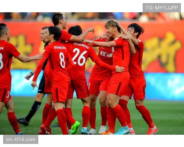 足球教材进课堂试点扩大，多家中超俱乐部提供技术支持